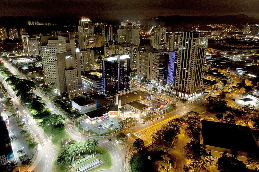  Imagem da cidade de Barueri a noite